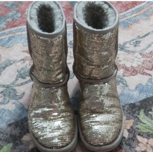UGG SEQUIN